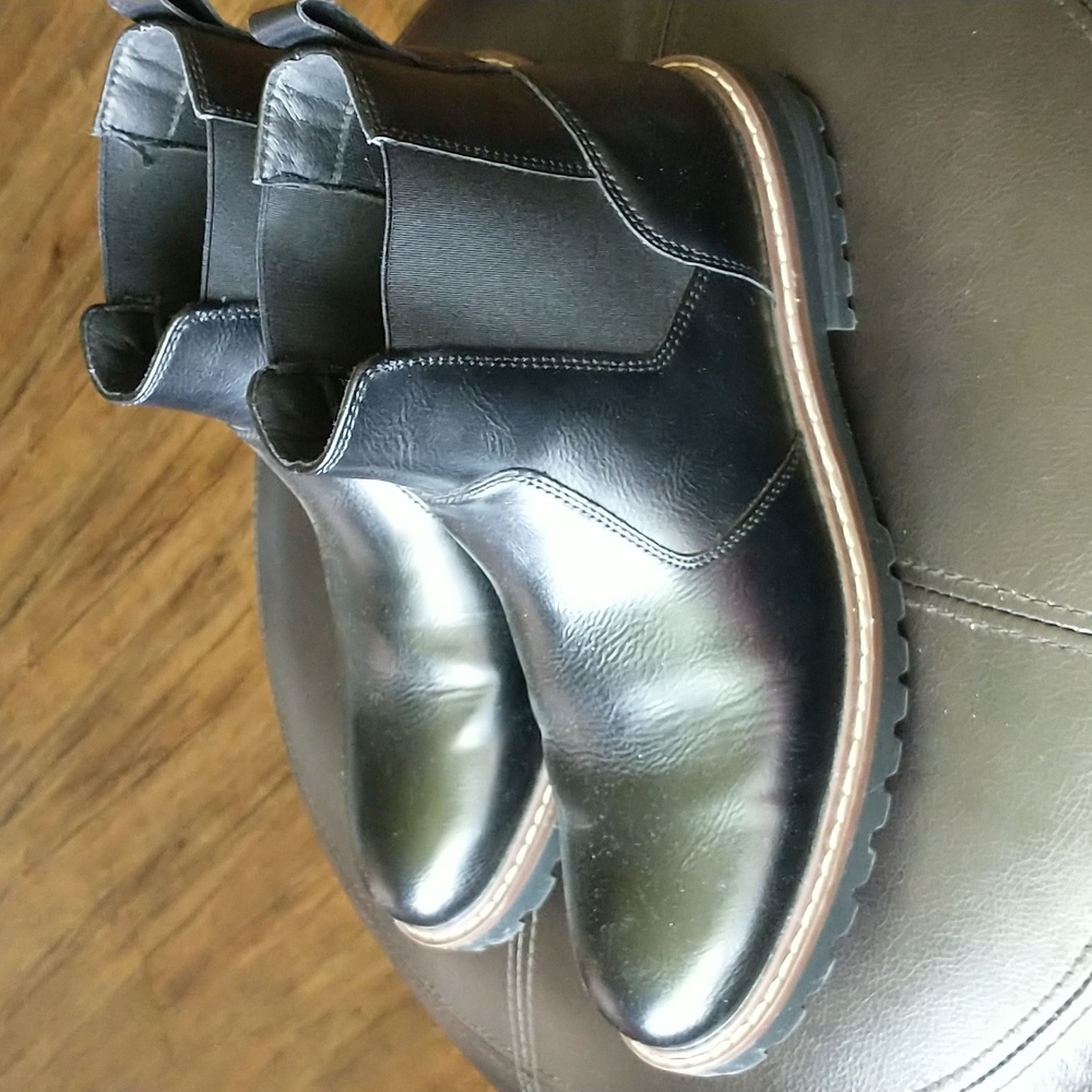 Sonoma boots